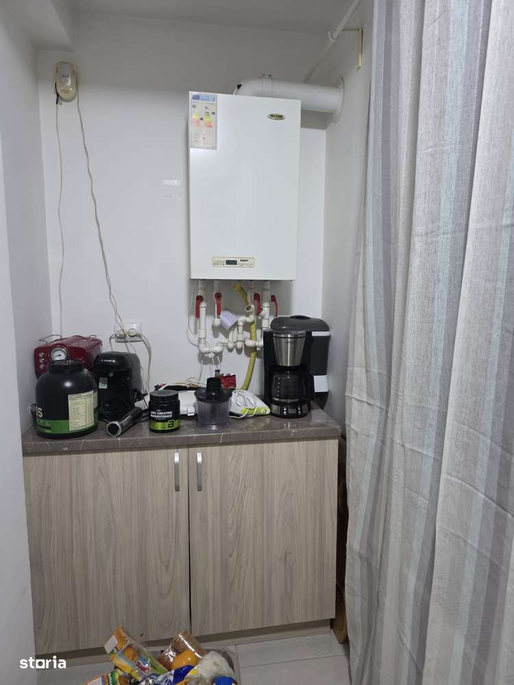 Trapezului, 10 minute metrou 1 Decembrie 1918, pe Marin Pazon, parcare - Imagine principală: 2/12