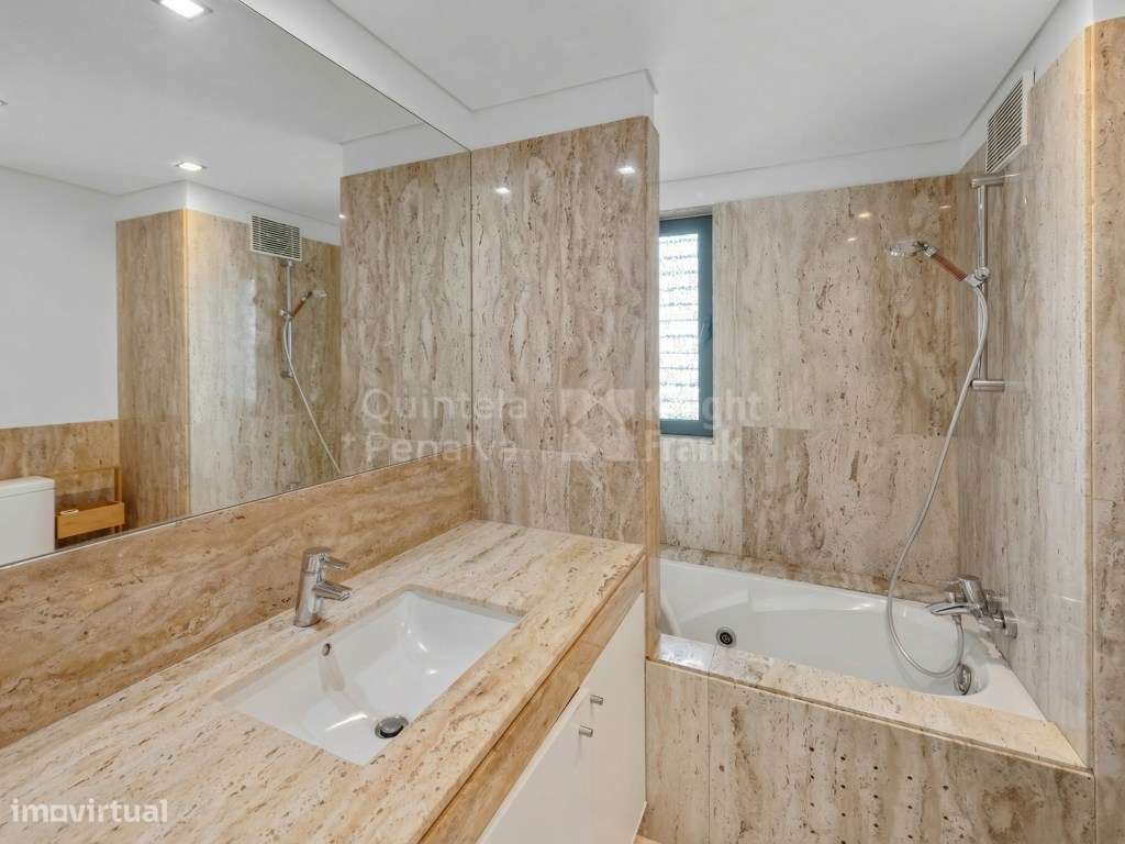 Apartamento T4 em condomínio de luxo privado na Lapa-14