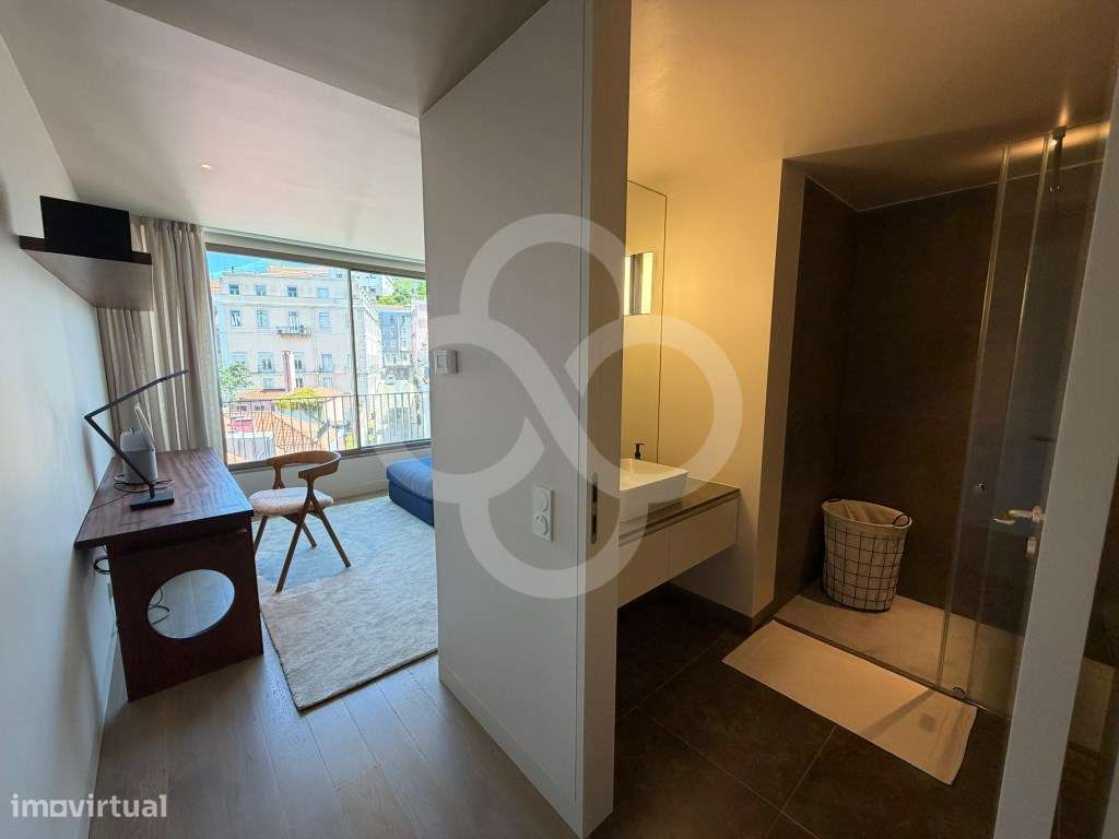 Apartamento T2 no icónico e impressionante edifício Nau em Lisboa-13