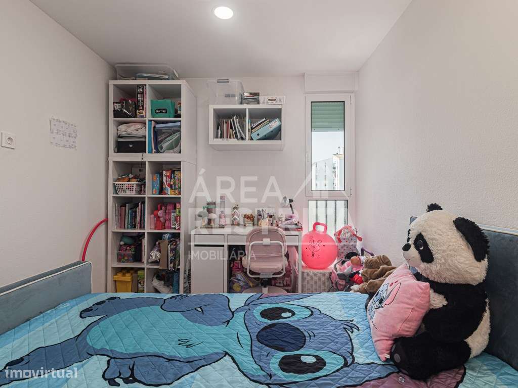 Apartamento T2+ 1 em Corroios.-22