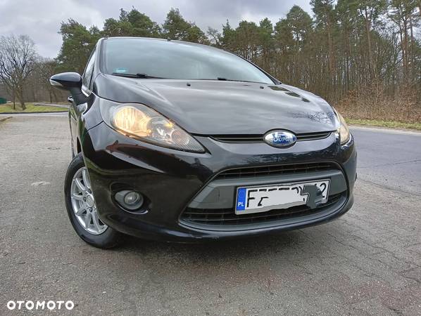 Ford Fiesta 1.25 Celebration - 3