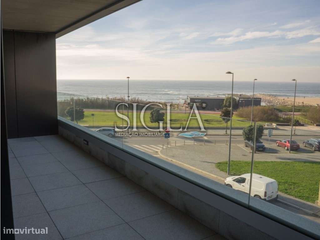 T1 em 1ª linha de Mar - Grande imagem: 3/13