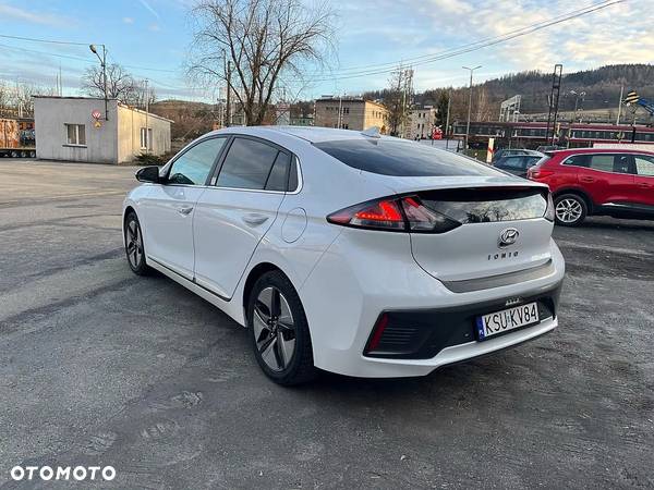 Hyundai IONIQ hybrid Premium - 4