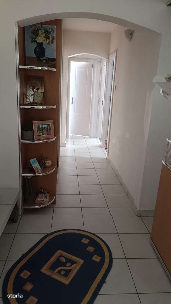 Apartament cu 3 camere /  Ostroveni / Etaj 2 /-4
