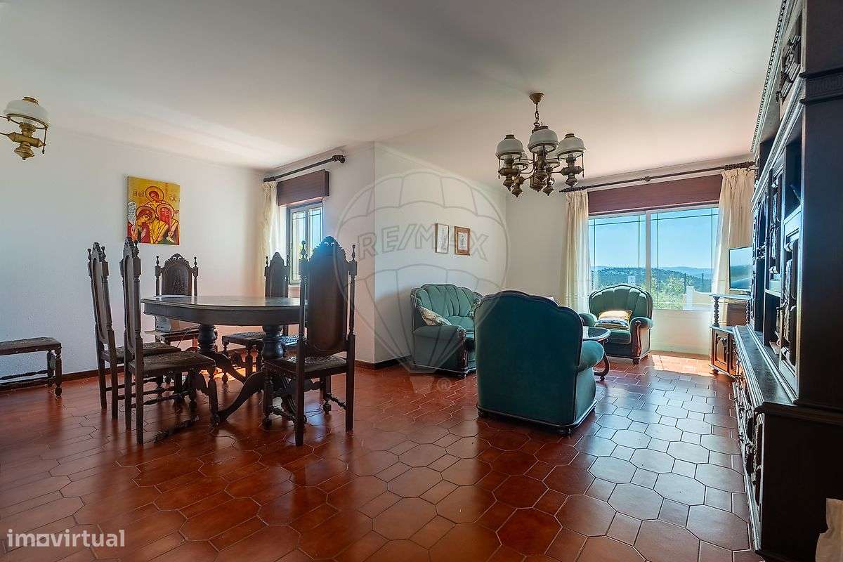 Moradia T4 para venda-5