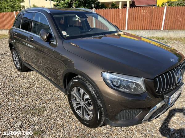 Mercedes-Benz GLC 250 d 4Matic 9G-TRONIC AMG Line - 3