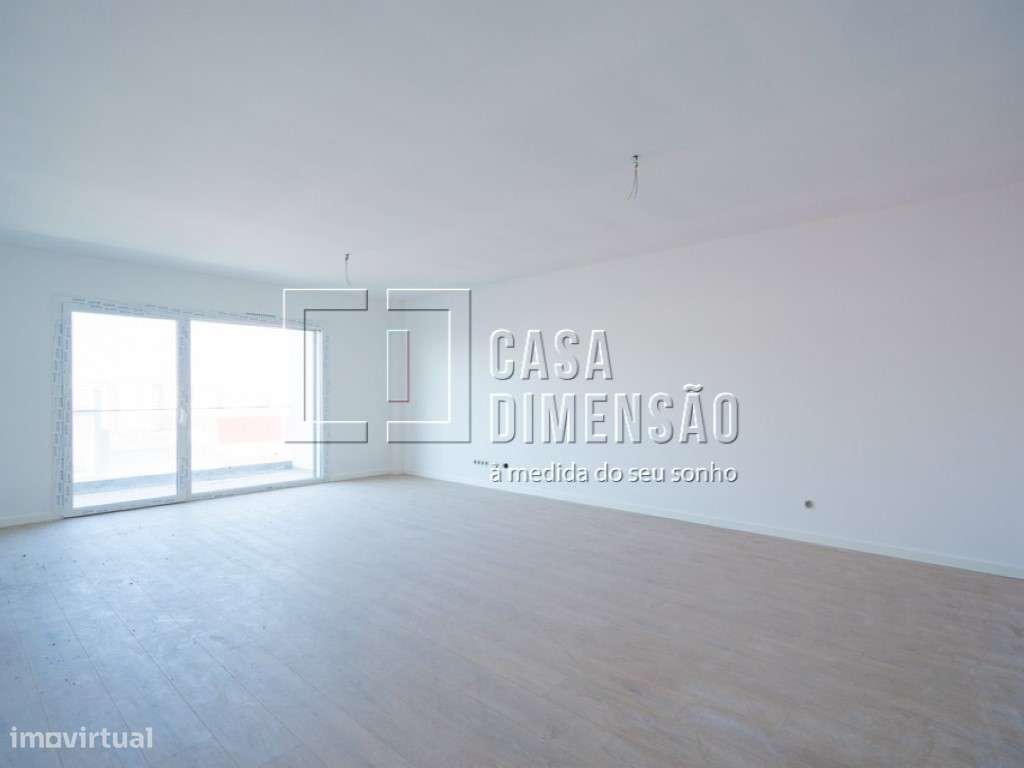 Apartamento de tipologia T3 na melhor zona de Carnaxide, com varand... - Grande imagem: 5/43