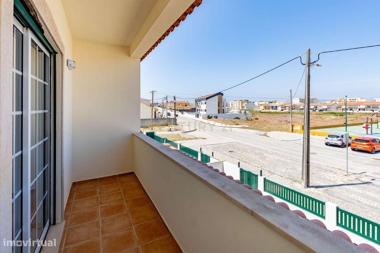 Moradia Geminada a 450mt da praia da Vieira de Leiria - Oportunidade Ú-29