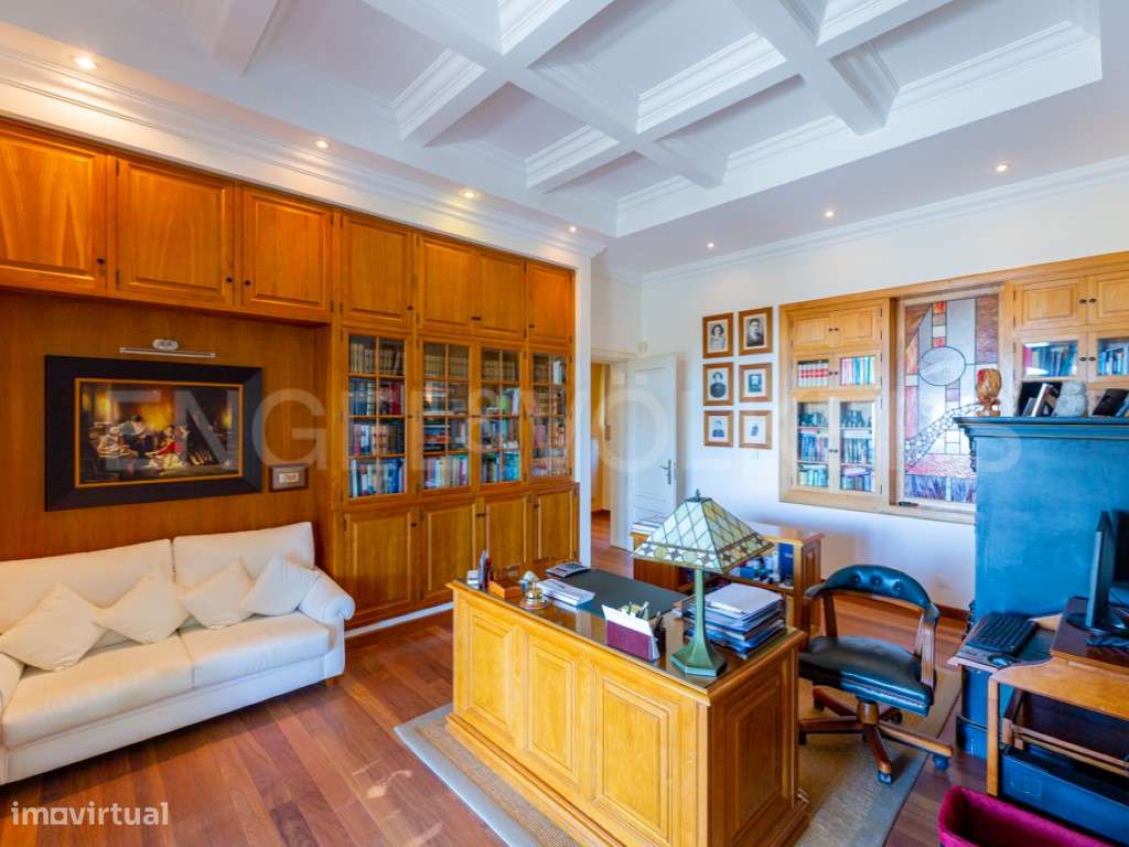 Vila Elegante com Vista Mar entre Estoi e Santa Bárbara Nexe-17