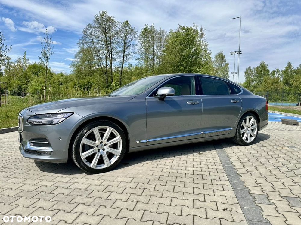 Volvo S90