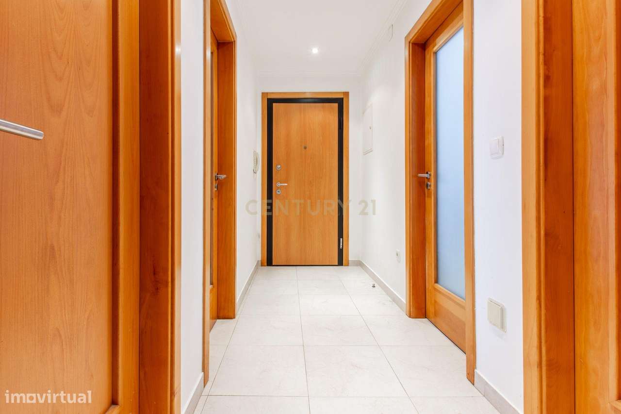 Quinta do Conde - Apartamento de 3 assoalhadas com varanda, lavandaria-13