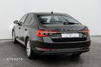 Skoda Superb 2.0 TDI SCR Style DSG - 4