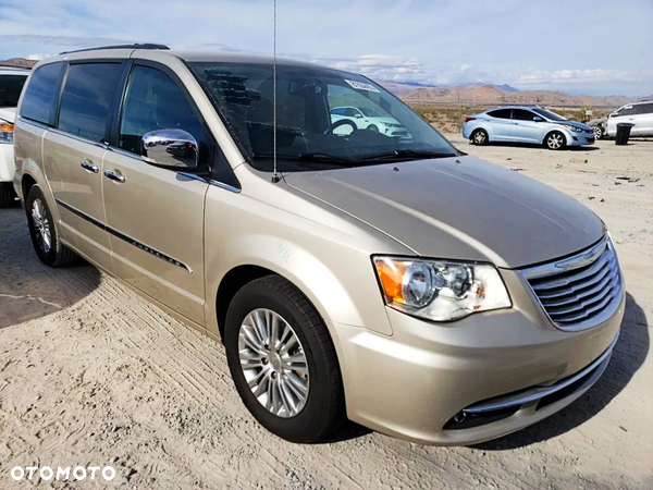 Chrysler Town & Country 3.6 Touring - 2