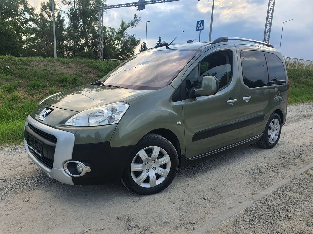 Peugeot Partner II 110 Family 2009