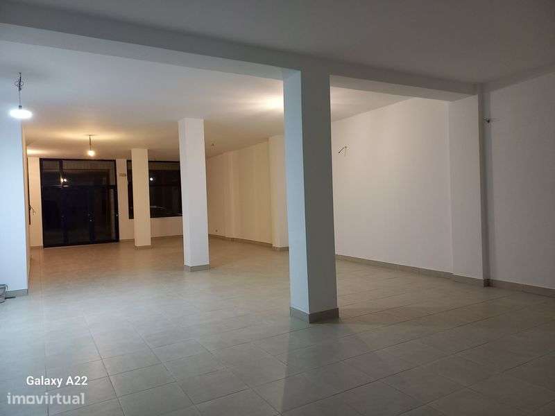 Arrendo Loja Edifício Venda Nova - Grande imagem: 4/6