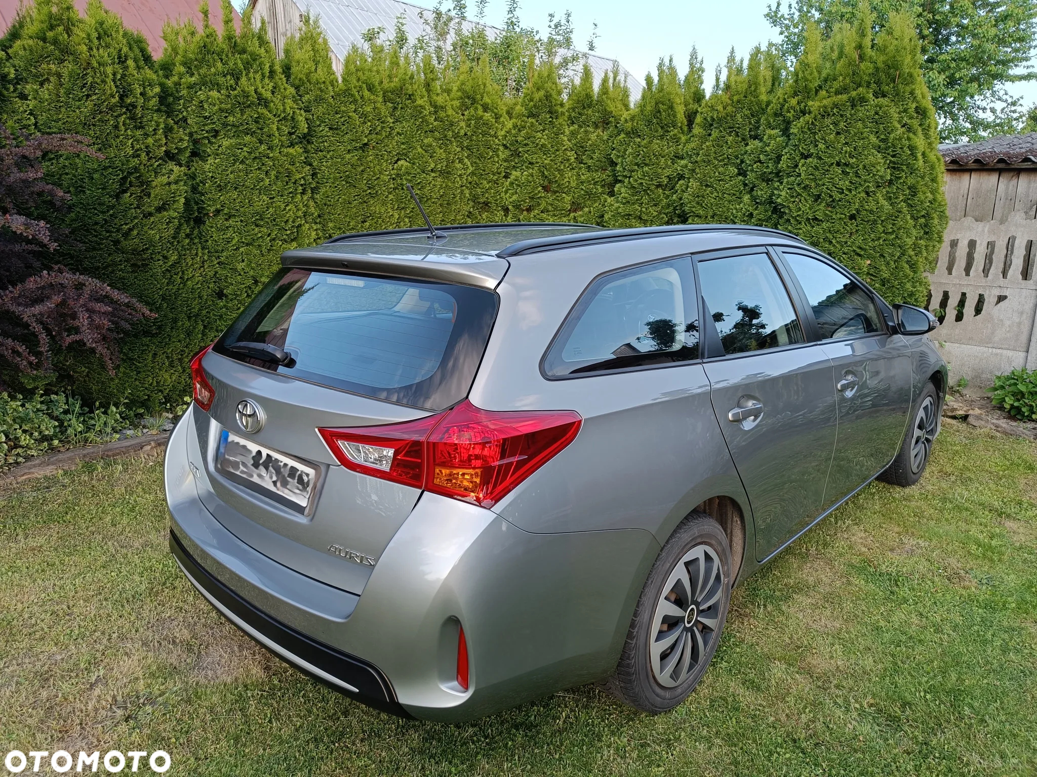 Toyota Auris 1.33 VVT-i Active - 4