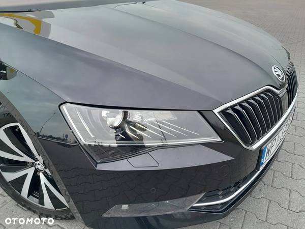 Skoda Superb 2.0 TDI Sportline DSG7 - 32