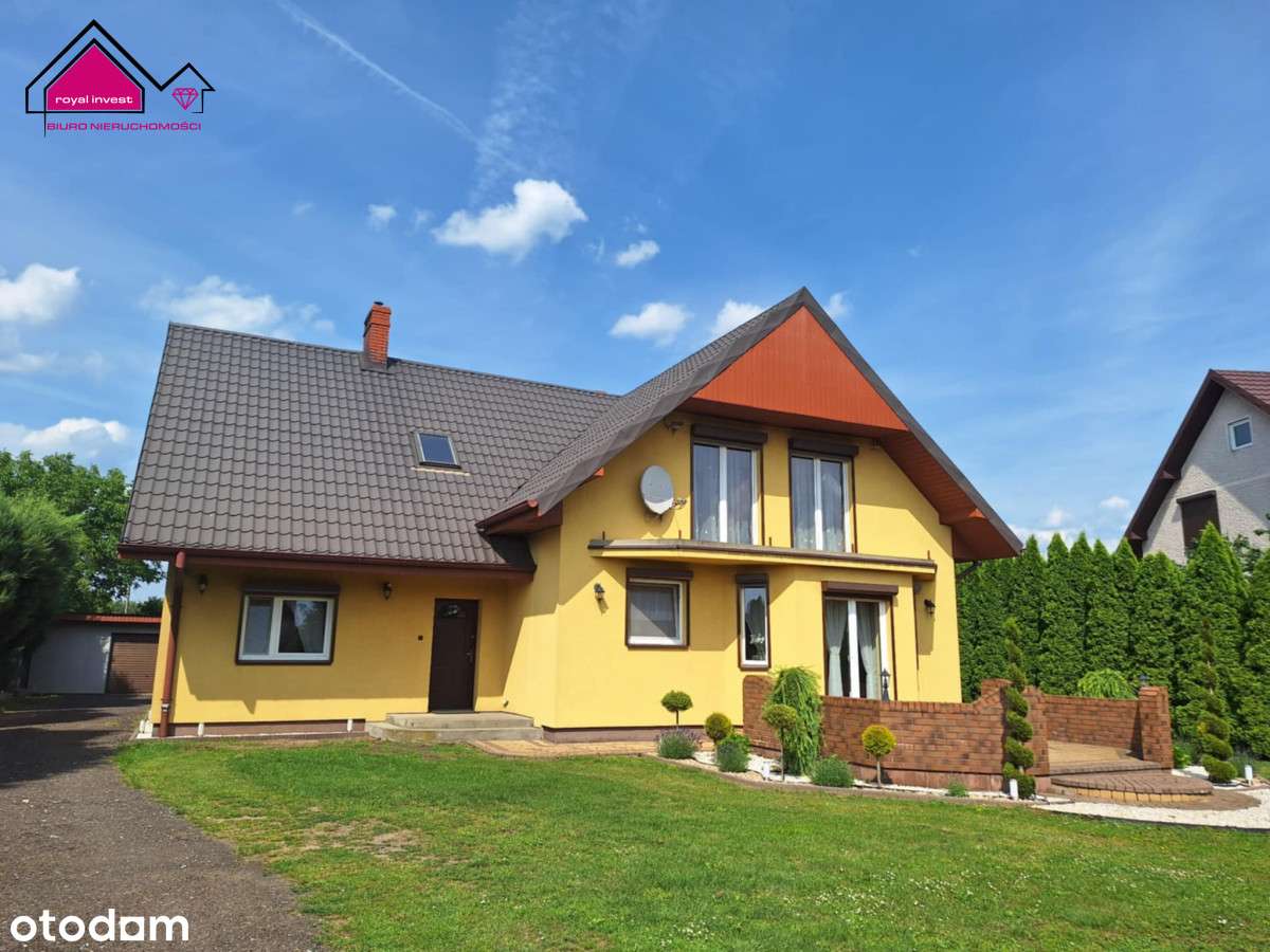 Przestronny dom na dużej działce-18