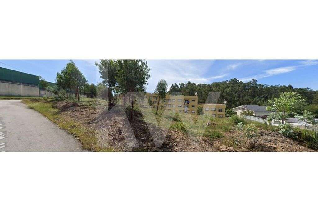 Fantástico Terreno Urbano com 2600m2 e 112m de frente - construção liv - Grande imagem: 5/5