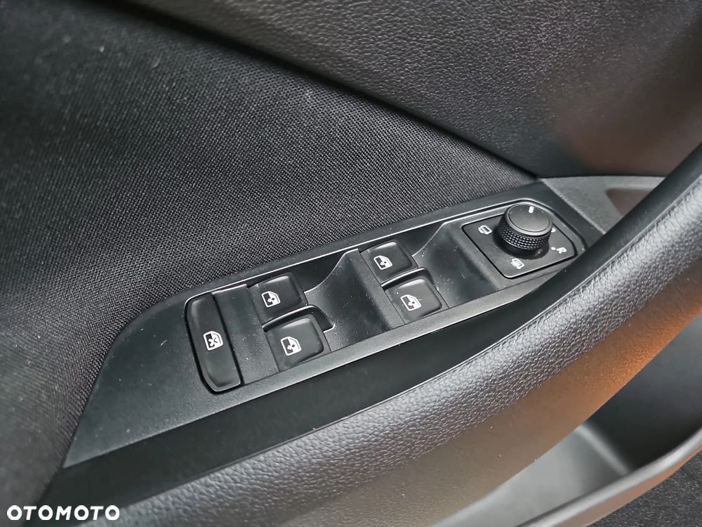 FV23%, Selection, 1.0 TSI 115KM, Salon Polska, ASO, 1wł.