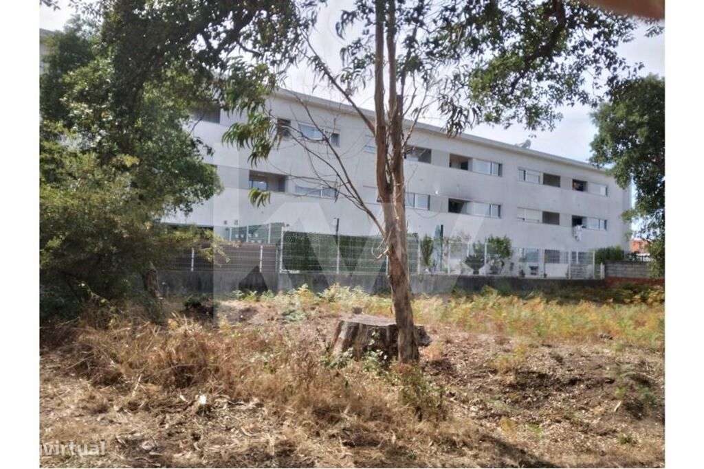 Terreno com 2600 metros - Grande imagem: 2/14