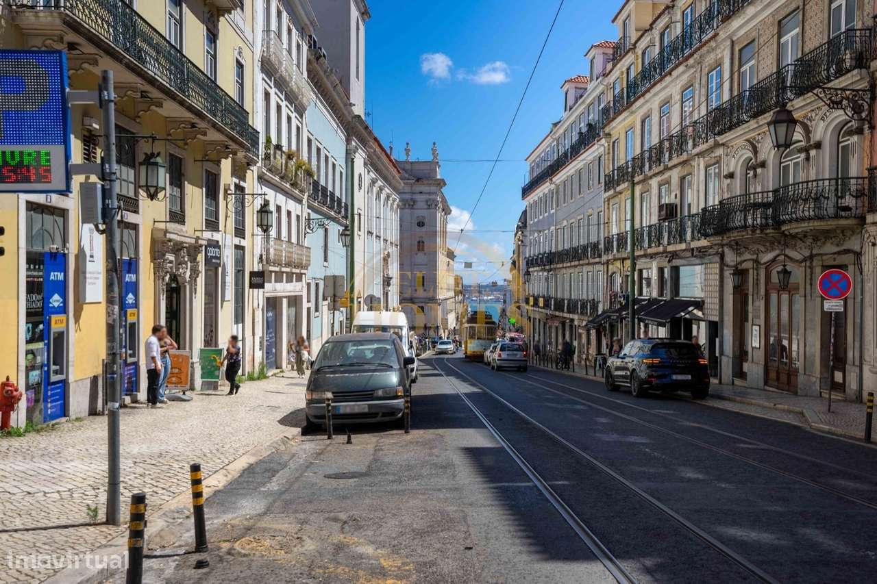 Chiado, T3 convertido em 2x T1 com rentabilidade-27