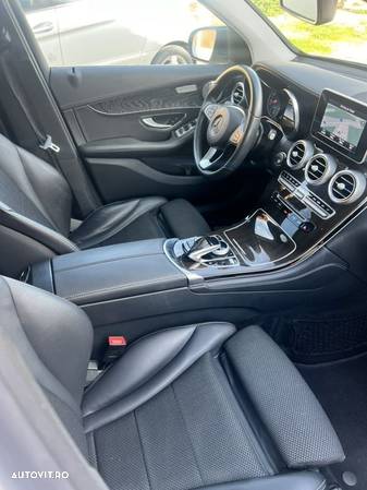 Mercedes-Benz GLC 250 d 4MATIC - 11