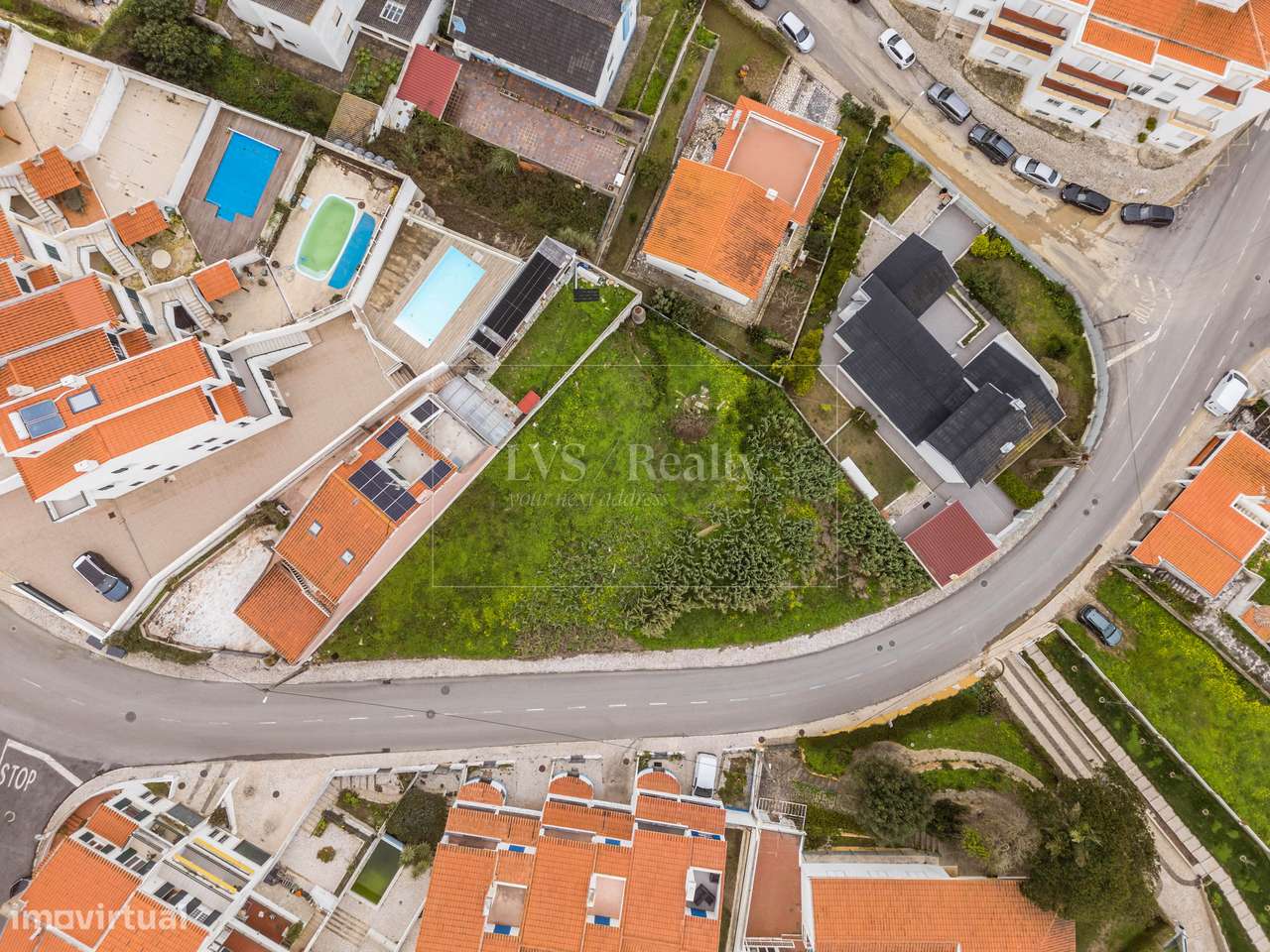 Lote de terreno a escassos minutos das praias da Ericeira - Grande imagem: 3/13