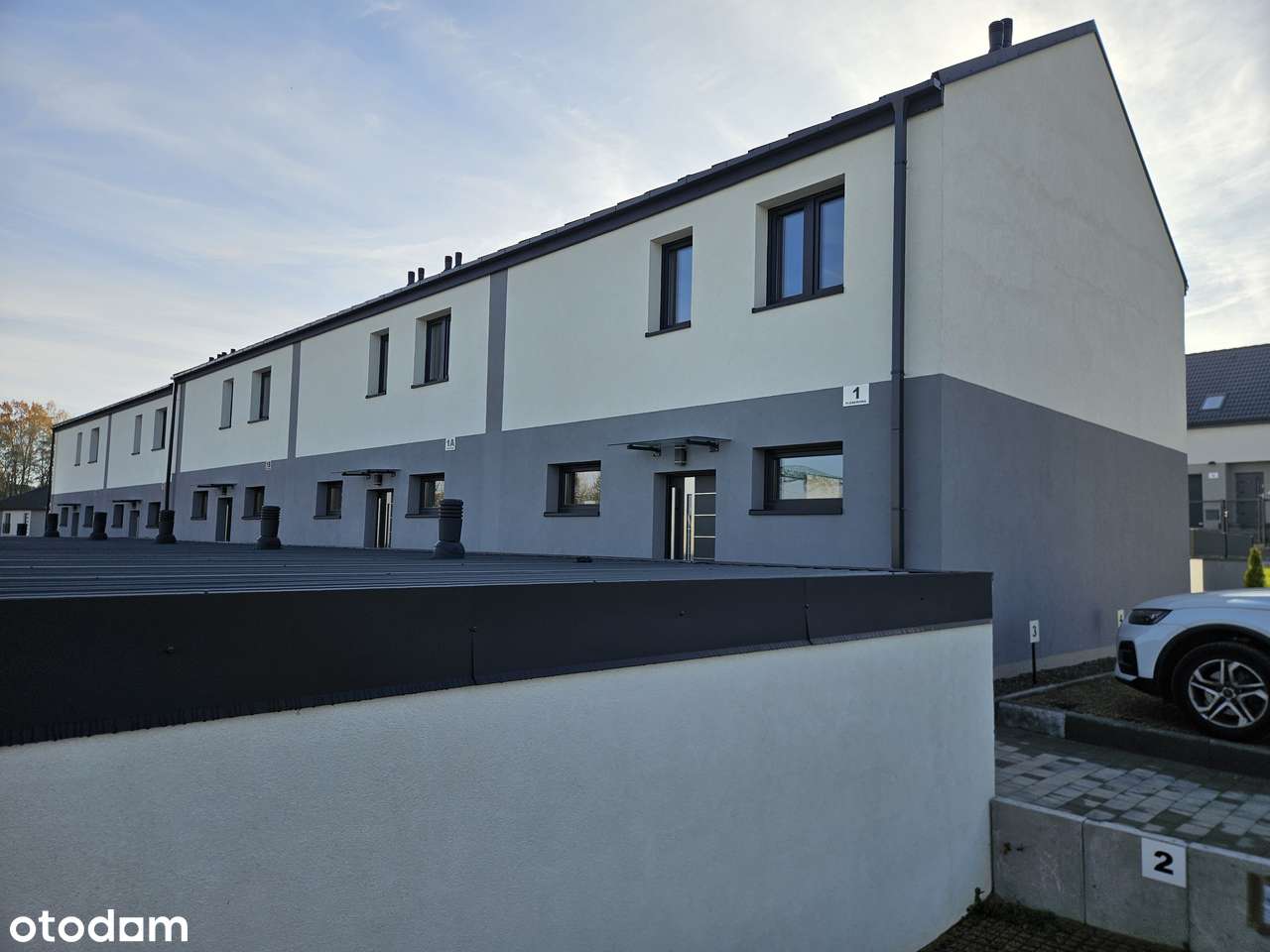 Budynek w zabudowie szeregowej z ogródkiem-7