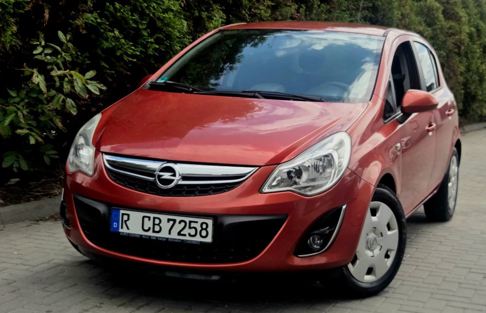 Opel Corsa D (2006-2014) 1.4 16V Innovation 2011