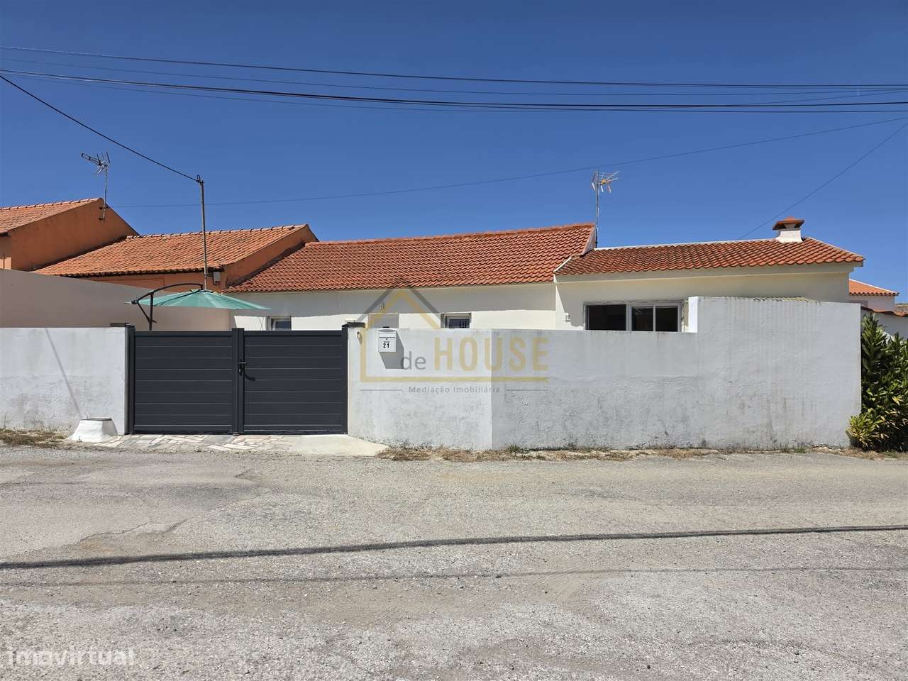 Moradia Térrea T3+1 com Espaço Exterior-22