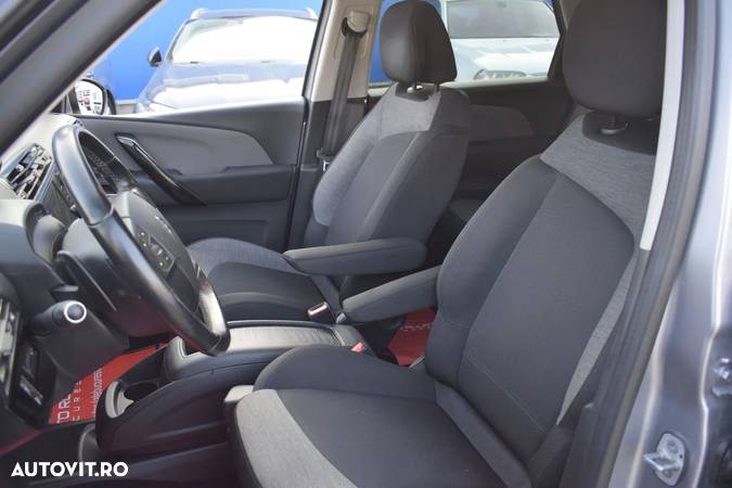 Citroën C4 Picasso 1.6 BlueHDi S&S Aut. Feel - 9