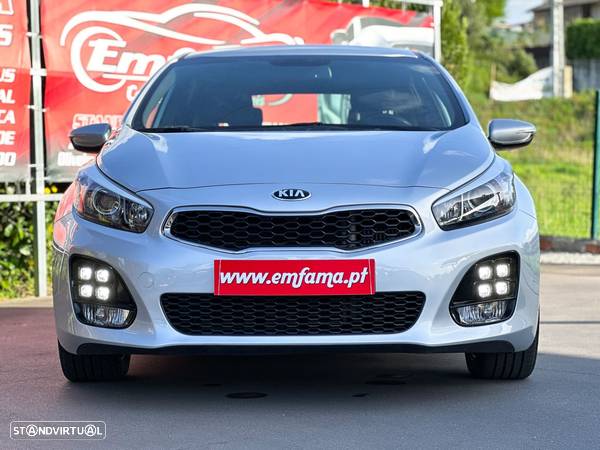 Kia Ceed 1.6 CRDi 136 DCT ISG GT Line - 3