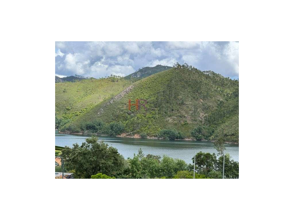 Moradia geminada nova em Águas Belas, Ferreira do Zêzere, com 3 qua...-18