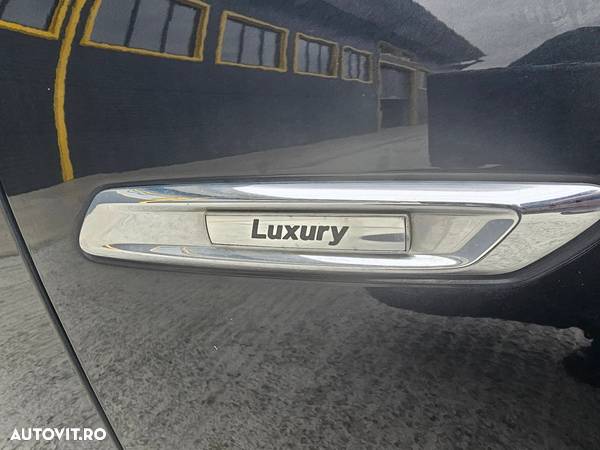 BMW Seria 5 518d Aut. Luxury Line - 14