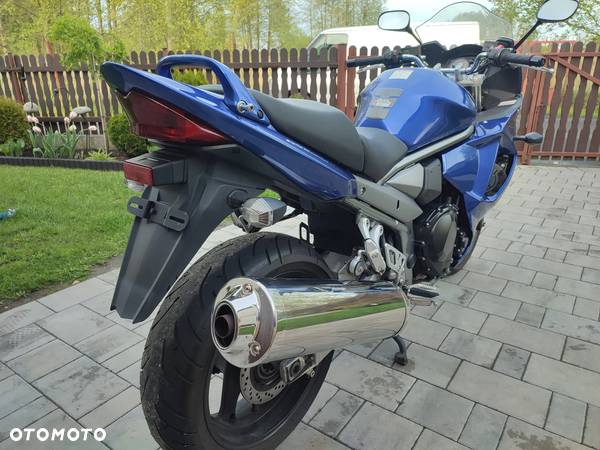 Suzuki GSX - 7