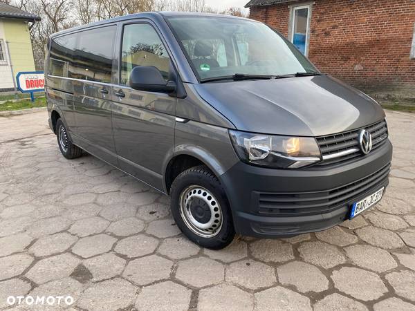 Volkswagen Transporter - 1