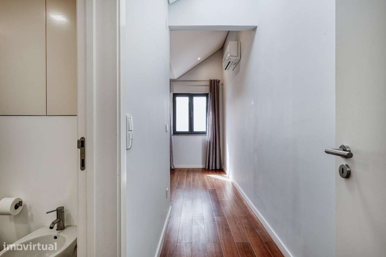Apartamento de Luxo no Coração de Cascais | Rooftop com Vista Mar-18