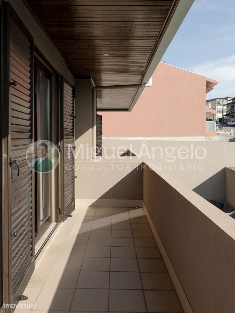 Moradia de luxo c/ piscina - pronta a habitar em Gondomar - 4 frentes-20