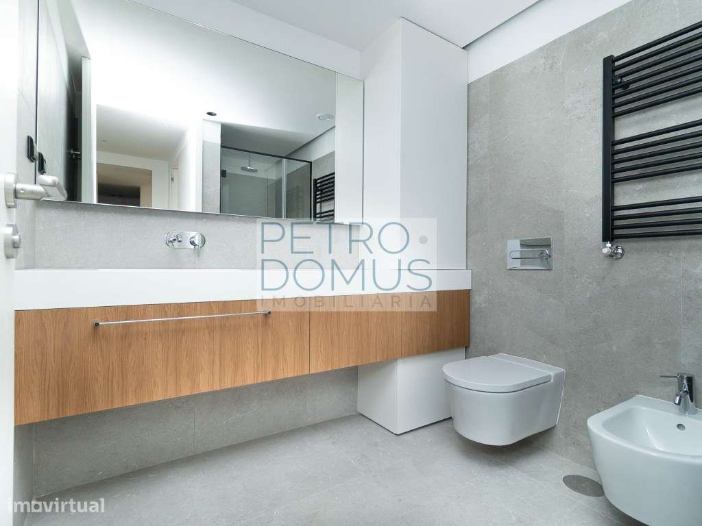 APARTAMENTO T4 COM TERRAÇO - CENTRO DE LEIRIA-19