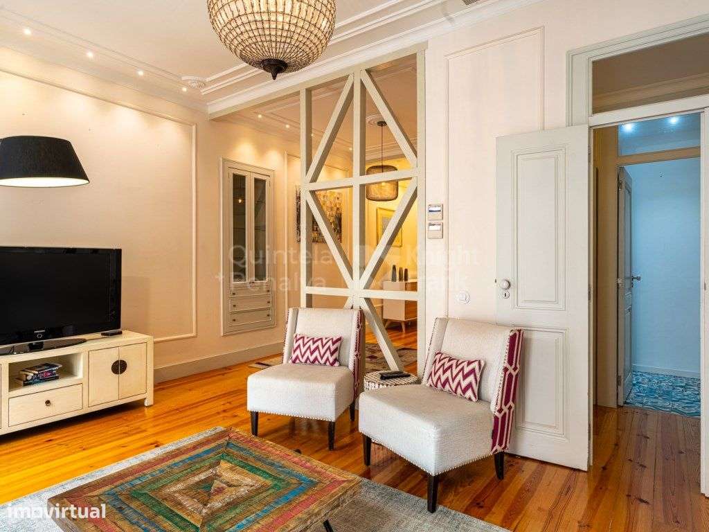 Apartamento T6 com varanda e ar condicionado - Grande imagem: 5/5