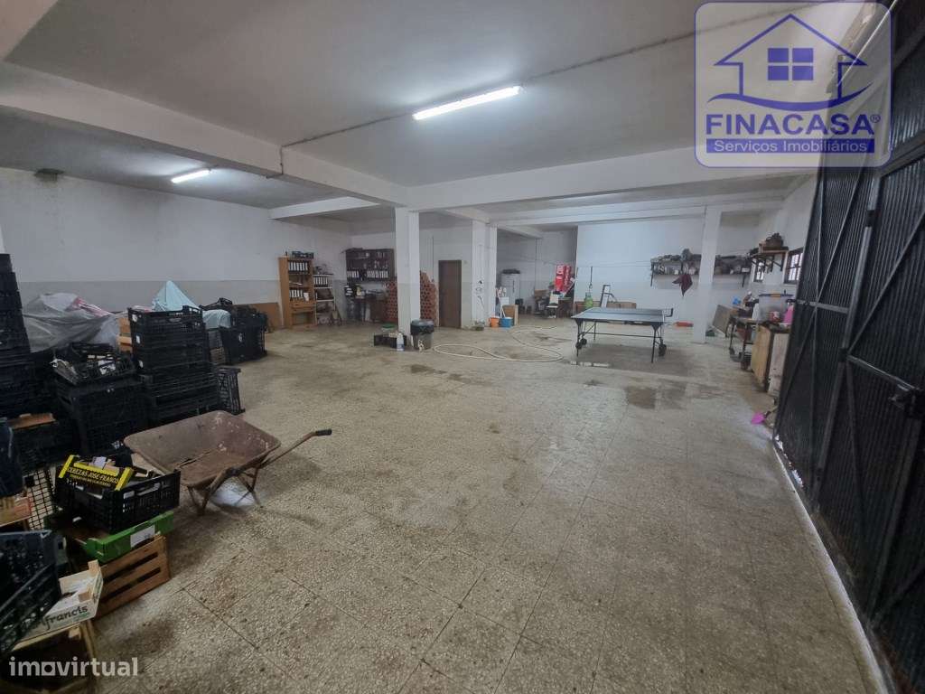 Moradia T4 isolada inserida em terreno com 5000m2 - Camarral (Palmela)-39