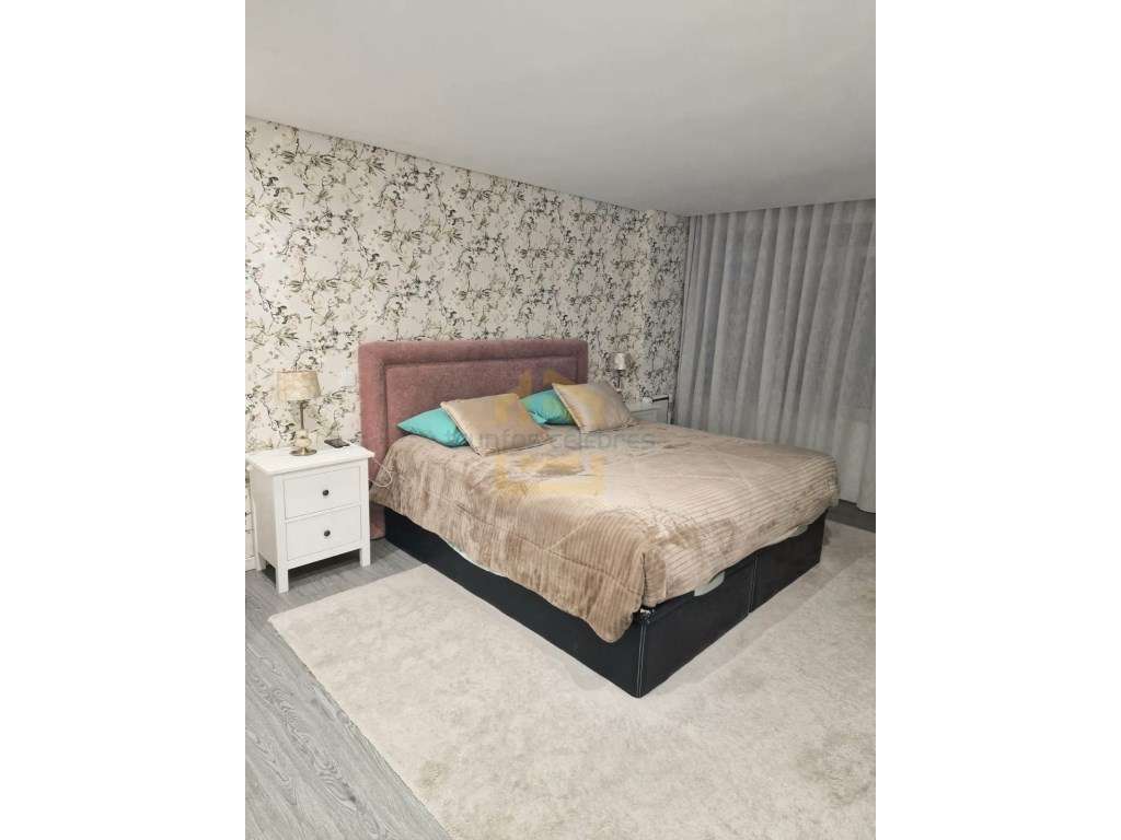 Apartamento T2 Totalmente Renovado com lugar de garagem a 100mt da ...-17