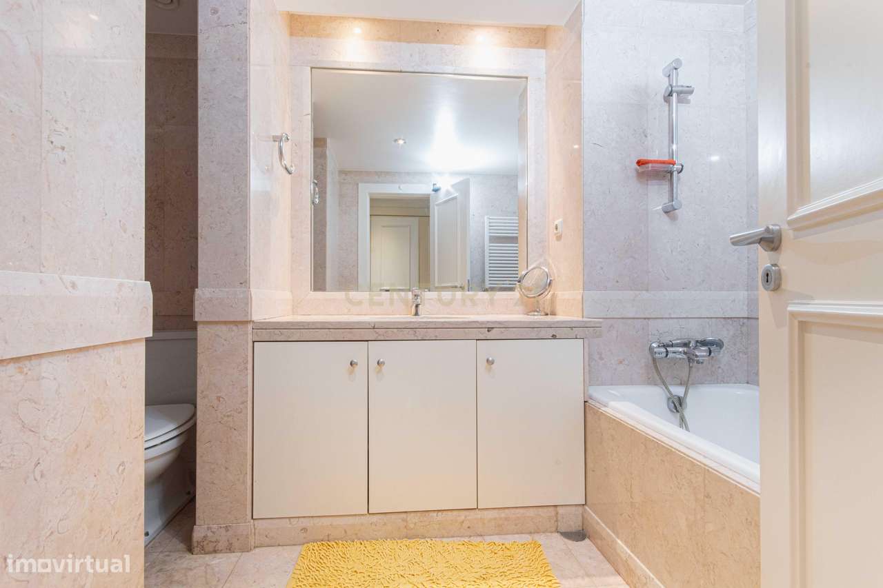 Apartamento T6 Único com Varandas Envolventes | Parque das Nações-18