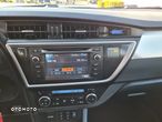 Toyota Auris 1.6 Premium + - 26