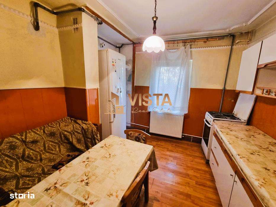 Apartament 3 camere, 2 bai, decomandat. Zona Racadau,Parcul Trandafiri - Imagine principală: 5/9