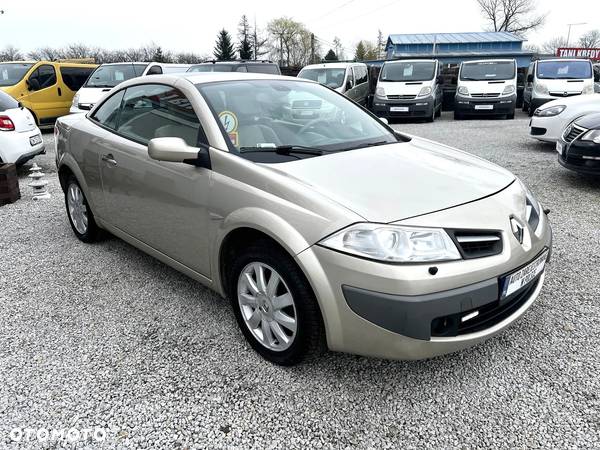 Renault Megane CC 2.0 dCi Dynamique - 7