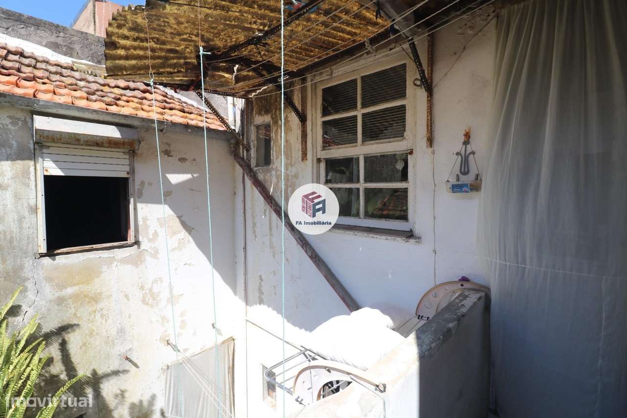 Prédio p/ Reabilitação - Matosinhos-10