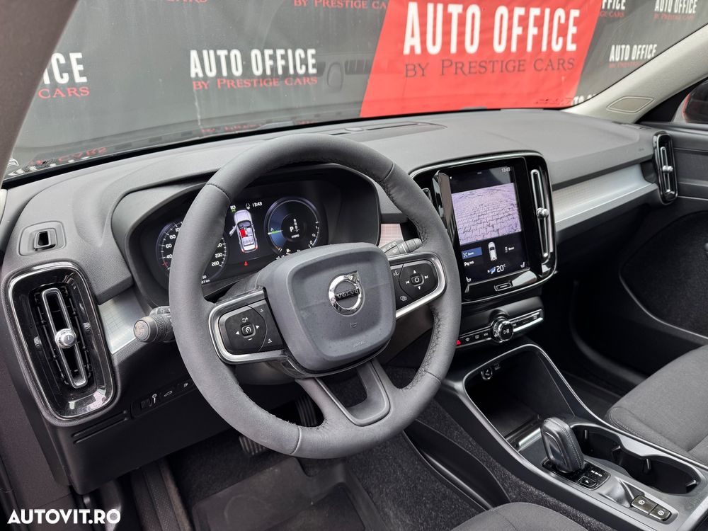 volvo xc-40   recharge t5 twin engine at7 inscription