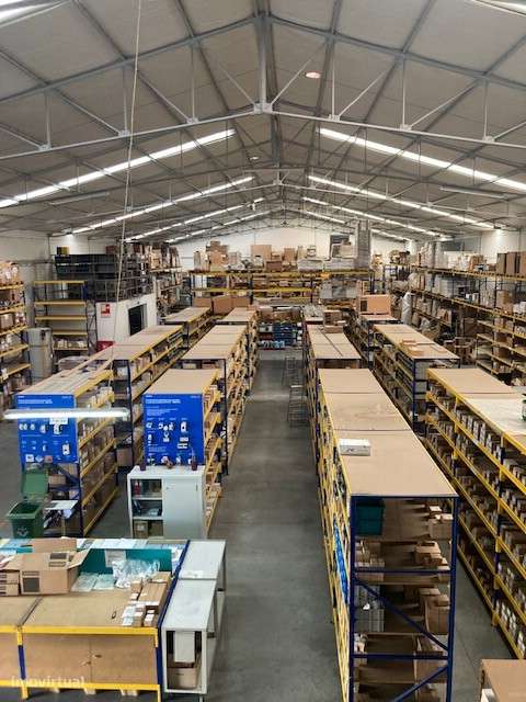 Armazém para arrendar na zona de Albarraque - Sintra - Grande imagem: 3/7